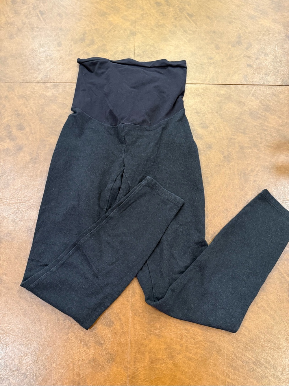 A Pea 🫛 In The Pod Black Maternity Leggings - High Waist Medium 🤰